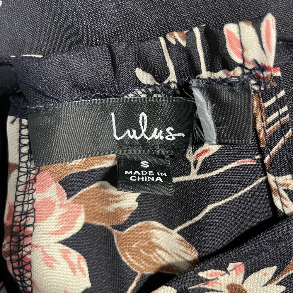 Lulus navy floral maxi dress - Picture 3 of 3